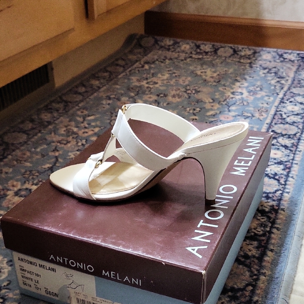 Antonio Melani Cream Women's Heels